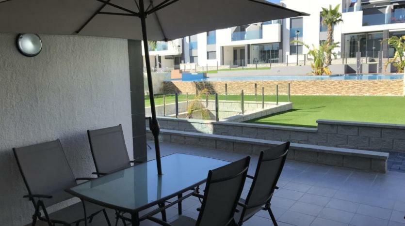 Ferienwohnung Oasis Beach IX PuntaPrima Torrevieja Exterior foto