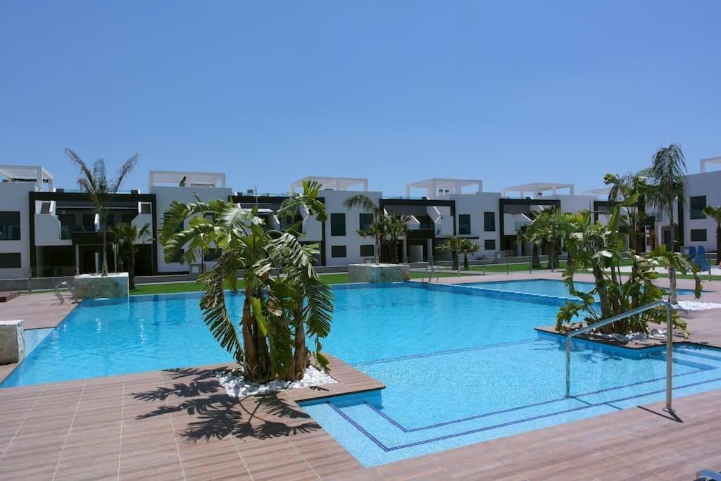 Ferienwohnung Oasis Beach IX PuntaPrima Torrevieja Exterior foto
